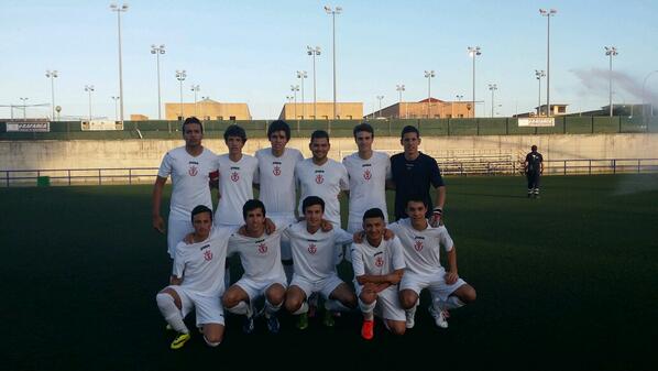 union_70's tweet photo. victoria del juvenil A X 2 a 1 frente a nuestro club amigo @CDTintedeutrera , goles d @SantiSevillon y @Carlos_barat http://t.co/xnX4X0xPBB