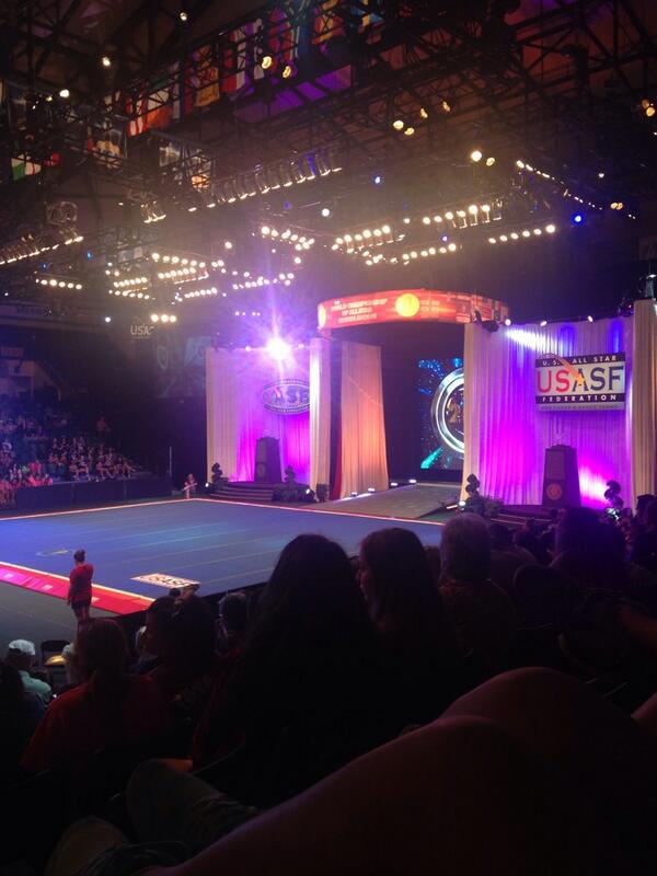 ProblemsCheer's tweet image. Missing worlds right now😭