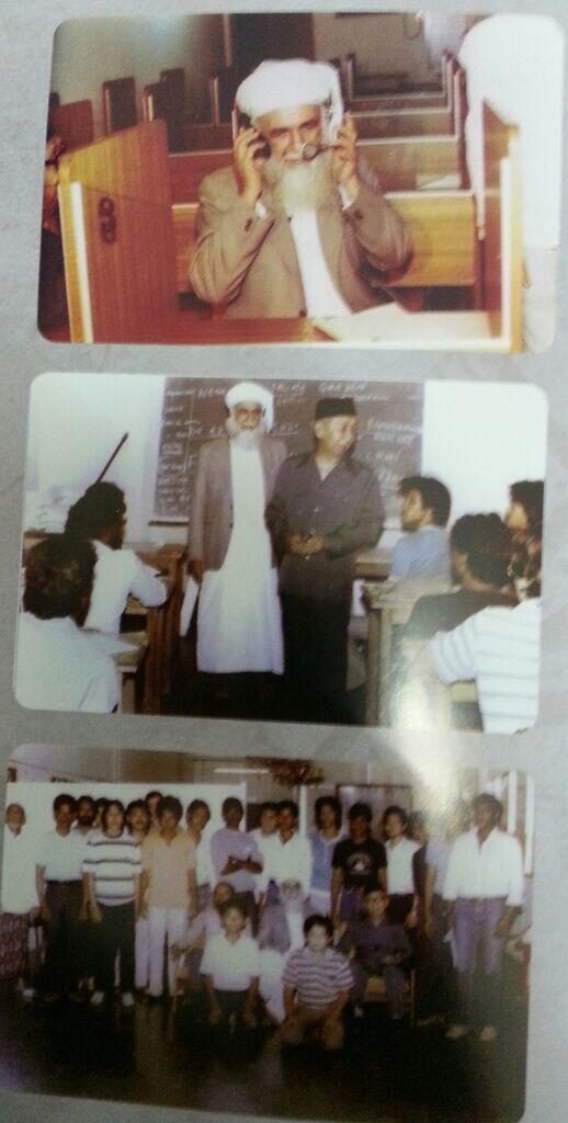 الشيخ العلامة سعيد بن حمد الحارثي في أحد سفارته

نشر العلم في كل مكان