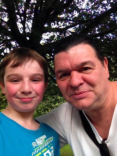 AdamNemoFace12's tweet photo. Met Derek Branning @Foreman_Jamie amazing he even shook my hand http://t.co/7AqXSU3tLy