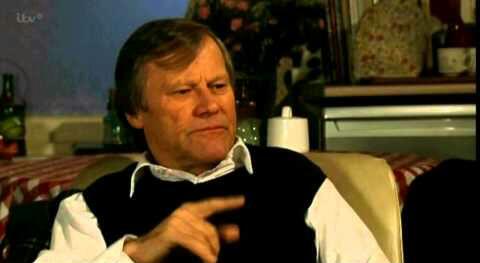 ReactionsCorrie's tweet photo. When someone keeps talking through a film http://t.co/nKPTERzpae