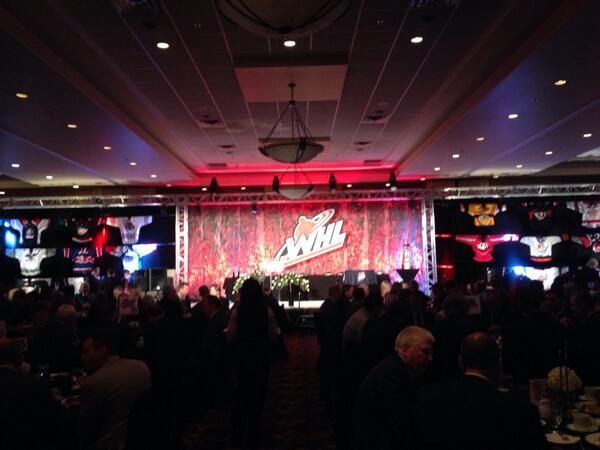 farmkid17's tweet photo. Sittin at the whl awards for lunch #hockey#WHL http://t.co/FlK2CzUqNh