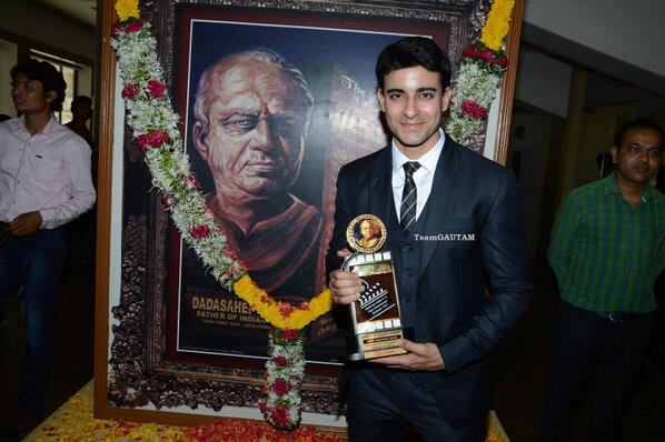 Embedded image permalink