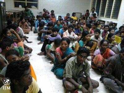 IJM's tweet photo. BREAKING NEWS: 89 children, women and men rescued from a brick factory in India. These families are now free! http://t.co/CHdPr1vSsr