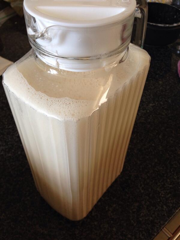 globalraw's tweet image. Raw vanilla Maca oat milk! #kidsloverawfood #nondairymilk #rawprotein