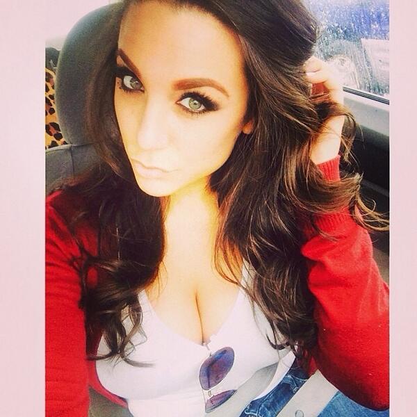 TeamJennaBitchz's tweet photo. 😍👄💃 http://t.co/A7SHku2VvC