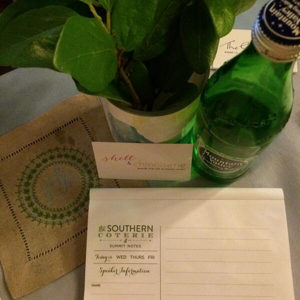 shell & chinoiserie tweet media