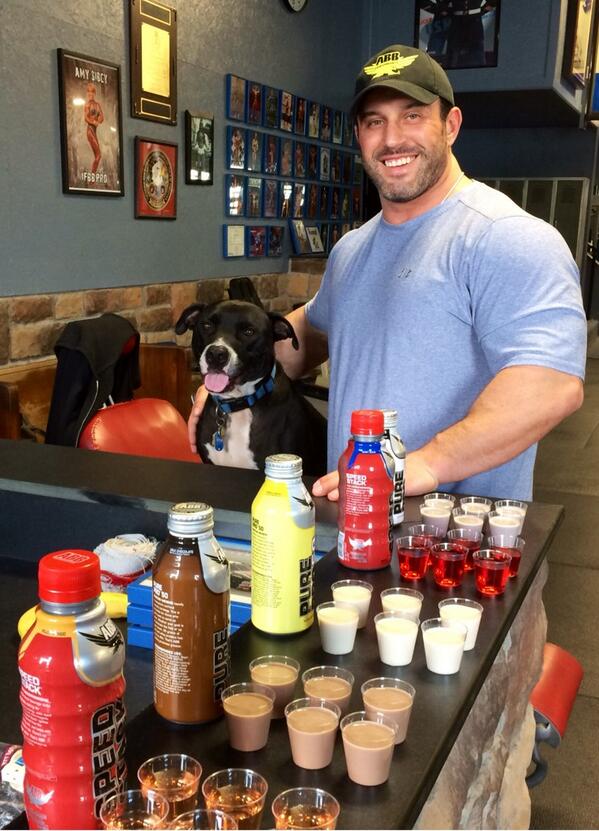 BlairMone1's tweet photo. Charlie my helper at today's Demo! @JessFit @Team_ABB http://t.co/6AEAS6JYFJ