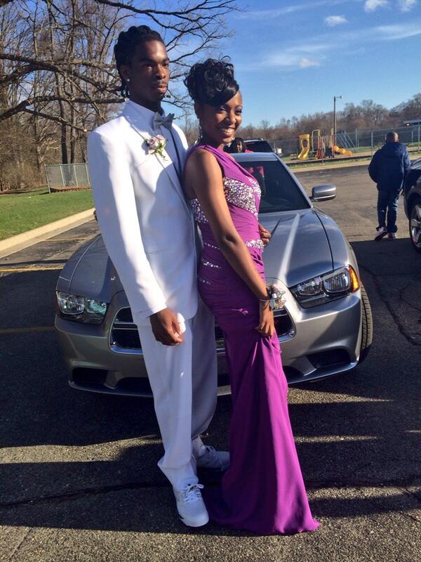 youloveTAY_'s tweet image. @PromPics #perfectprom
