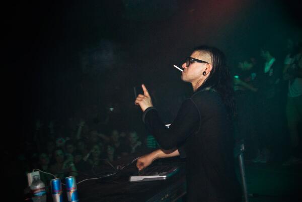 TheEDMNetwork's tweet image. The teaser for @Skrillex's Mothership Tour was released today!  edm.com/blog/Skrillex-…