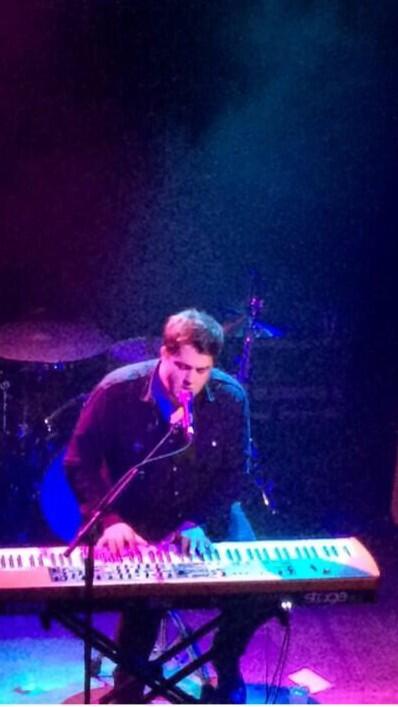 OutlinesMusic tweet picture