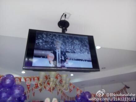 Bmg_Nx7CEAEdXa4.jpg:large