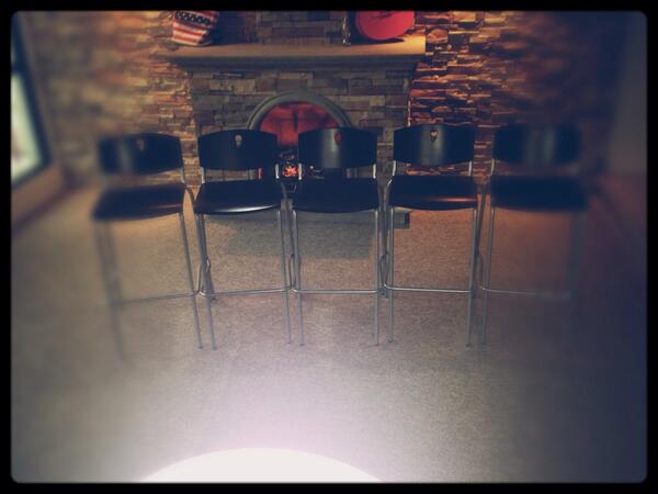 RandomBox_mx's tweet image. Día de grabar.