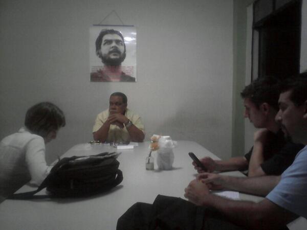 JPintoTUPAMARO's tweet photo. Sebastian Walker  Corresponsal del medio internacional AL Jazeera America entrevista al Camarada Jose Tomas Pinto http://t.co/Epu2rFI1l4