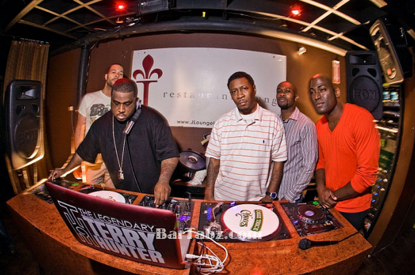 TsBoxPromo's tweet photo. Found a Classic flick of @djterryhunter Dj @SCRAPDIRTY <-@ViolatorDJs #TsCrates #Tsbox shouts to #ExtraMildSauseLA http://t.co/kRBPvqyZ4t