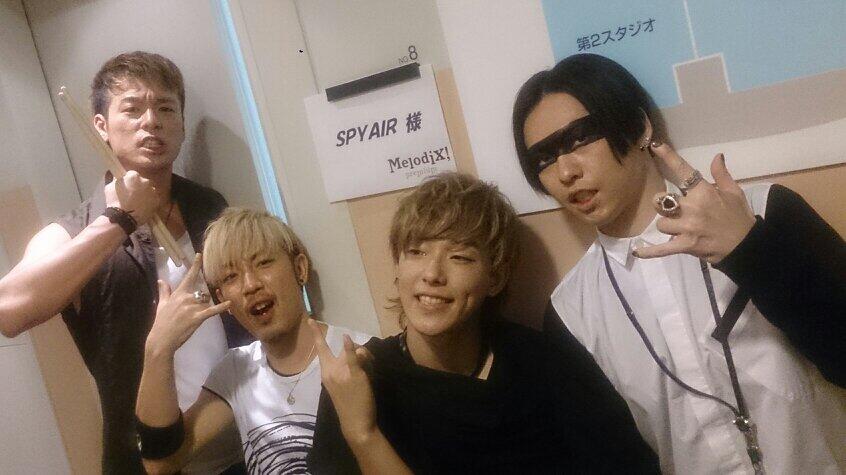 プレミアmelodix Pa Twitter 5月5日のmelodix Spyairの皆さんは イマジネーション を披露 Ikeさんのやっちまった事件からチンコロまでメンバーの素顔を大暴露 やっちまった曲紹介もお見逃しなく Http T Co 4rmeillm5i