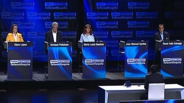 AyudaAlPais's tweet photo. #AntioquiaElige Esto fué el primer debate presidencial, en el cual @JuanManSantos  brilló por su ausencia,@Urnas2014 http://t.co/ViCCSh4Z6J