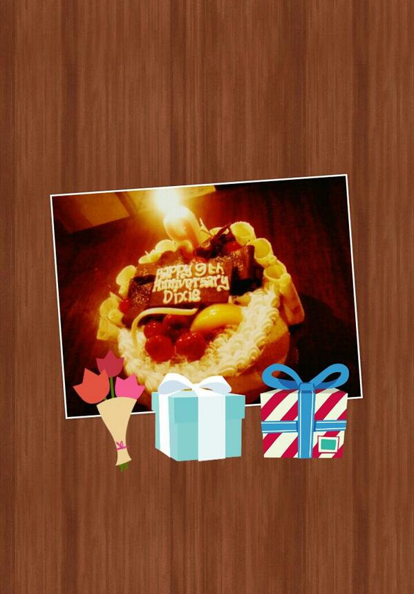 Yeiy..sudah 9th!!gak terasa yaaaa...thx customer, love u all *kecup satu2* :))