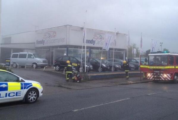 Update: Police investigate cause of Marsh Barton car showroom fire: ow.ly/wmobA