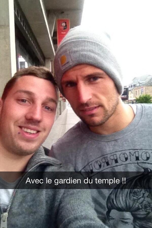 MaxiMorin's tweet photo. @BenoitCostilFC pret pour la finale !! #costil #MaFinaleSRFC http://t.co/zVvxdqkltE