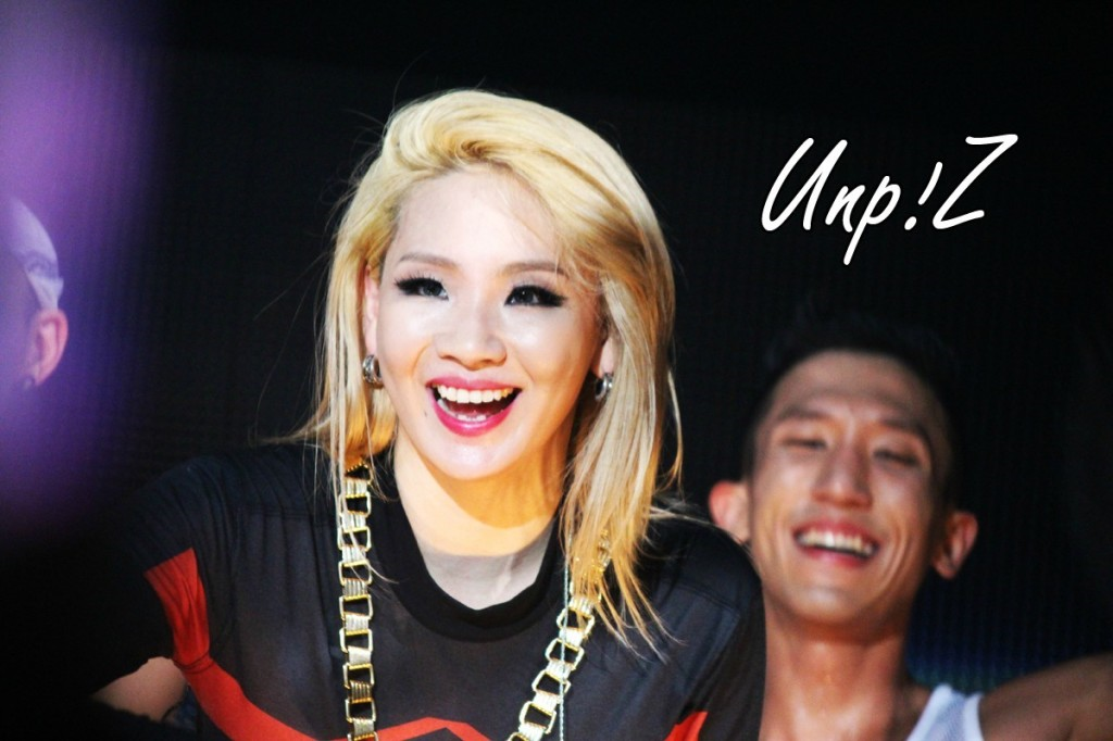 BmidM_vCcAAxMto.png:large