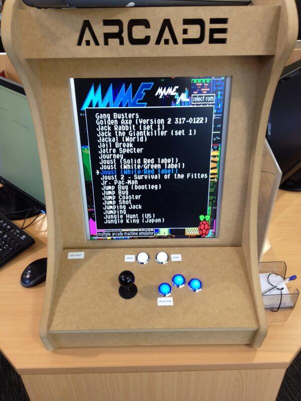 vicparklibrary's tweet image. Come play with me! #diyarcade #raspberrypi #buzzweek