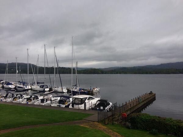 mytriclub's tweet image. Lake Windermere looking calm today #windermereoneway #openwaterswim