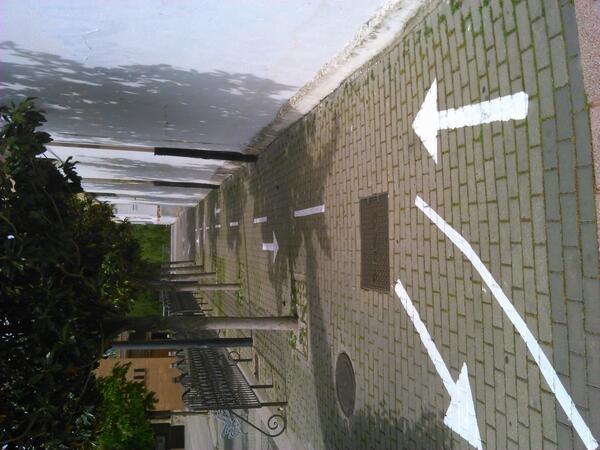 EXJEFEPC's tweet photo. alguien me puede decir si es legal o no esto de santa marta y quien tiene preferencia http://t.co/yy5fypy9dN