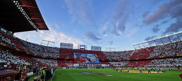 UnaiEmery_'s tweet photo. No juego para ganar al Valencia, juego para que gane el @SevillaFC. Os esperamos... http://t.co/VBM9HVcx3L