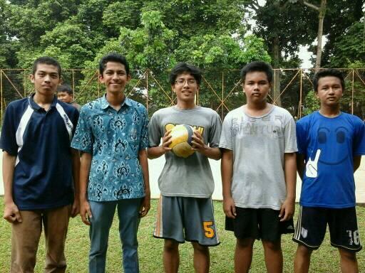 obsbangcavalry's tweet photo. Juara 2 Volcom dari XI IPA 6 \m/ http://t.co/UTzNmVvaVz