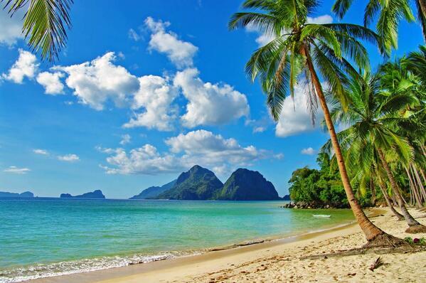 John_Ball1's tweet photo. “@ThatsEarth: Palawan, Philippines http://t.co/R7RTpfrtxQ” Long weekend @TessWebb1 ??? Pretty short flight from HK...😜