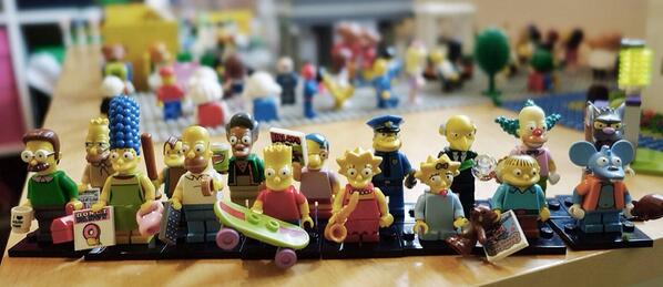 toninummela's tweet photo. .@PasiOrn Cowabunga man! Nyt on kaikki kasassa! :) #TheSimpsons #LegoFi #Lego http://t.co/r4hQdiVeNs
