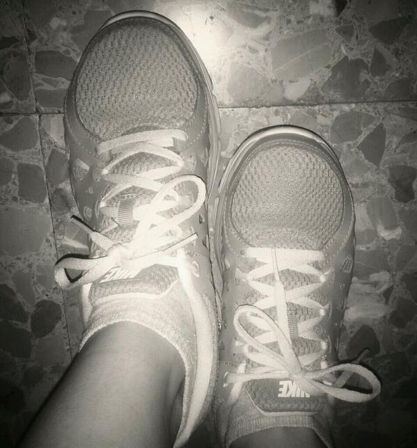 CrisAgudo's tweet photo. Retomando las viejas costmbres. #running #1demayo #FelizDiadelTrabajador http://t.co/TfdqFcudxE