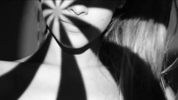 svtjems's tweet image. I got one less, one less problem #WatchProblemLyricVideo 🙏