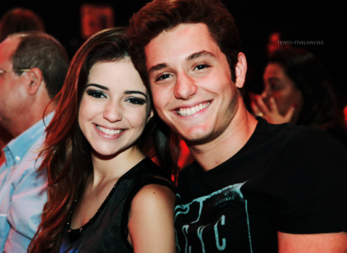 PutsFlaviana's tweet photo. Melhor casal, sendo real ou não. #ChrisAnna #Serviana http://t.co/3hwha8PJ8n