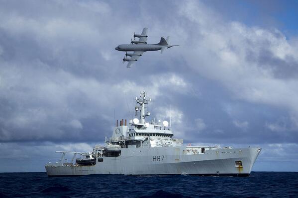 RoyalNavy's tweet photo. Royal Navy concludes search for missing aircraft MH370 #HMSEcho #HMSTireless | http://t.co/txqJ1ArJP6 http://t.co/ykkdBTEemi