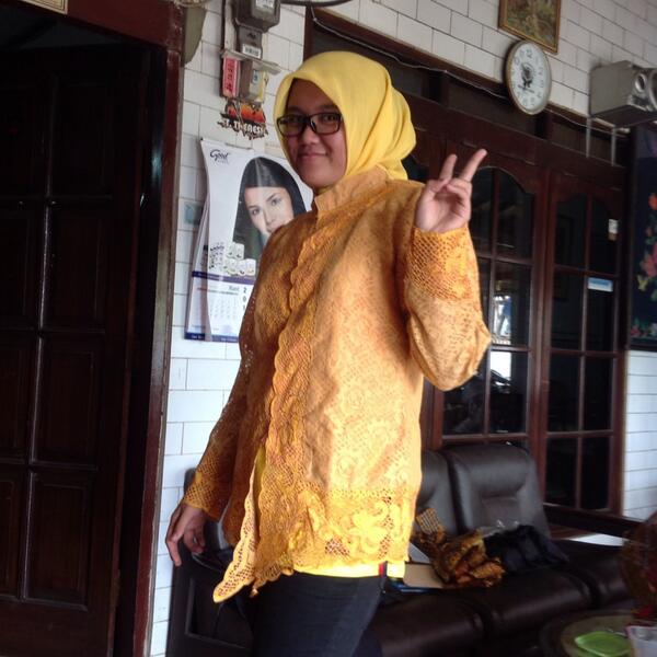 XA3_60's tweet photo. Alhamdulillah. Selesai juga persiapan kami untuk acara #SPECTRUM2014 @OSIS60JKT dan ini dia ada yg narsis pas fitting http://t.co/wqBoBBmJsd