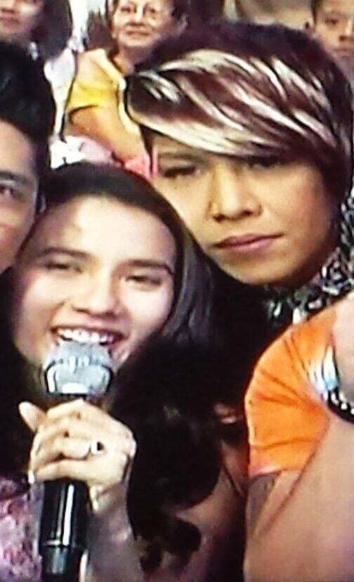 oppadaegu's tweet photo. 1..2..3.. PARAPARAAN.. Pagbigyan niyo na! Namiss niya yan! #PBBRequestGuestViceRylle #PBBRequestGuest http://t.co/D0KPSSbA9f