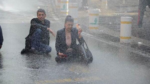 distributor (@Occupy_Provo) on Twitter photo 2014-05-01 17:35:40 mt @nycjim Wow. Woman resists water cannon in Ankara, #Turkey, #MayDay protest. via @HDNER bit.ly/1mg5sZ7 mt @nycjim Wow. Woman resists water cannon in Ankara, #Turkey, #MayDay protest. via @HDNER bit.ly/1mg5sZ7
