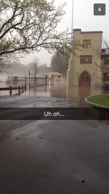 kd_tigers's tweet photo. princeton boathouse underwater #wetnwild http://t.co/wFXINidWv0