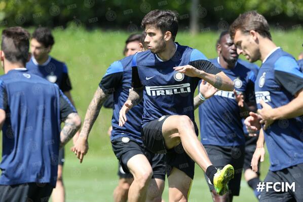Partita undici contro undici per il 4° allenamento verso il Milan bit.ly/1o6BckH #FCIM