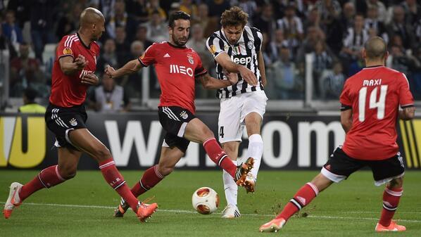 nelnomediRi's tweet image. 3 a fermare #FernandoLlorente +cattiveria Fer nel 2T!