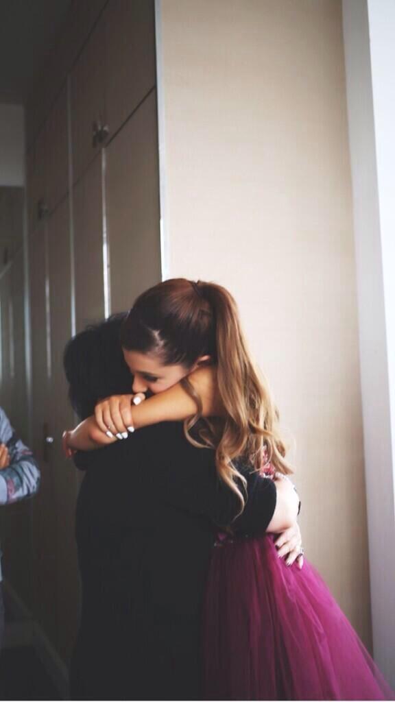 OumaimaIlham's tweet image. Joan&amp;amp;@ArianaGrande 
Perfect 💗
I love u &amp;amp;I hope I could meet you 4real
#Belgium#Arianator
#ProblemIsAmazing#Moroccan!b