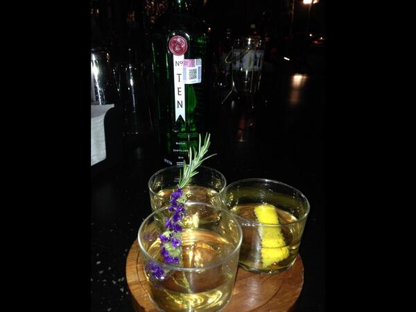 oscarvalle3's tweet photo. #worldclass cocktail Flight no.10 http://t.co/6tRMVtBksk