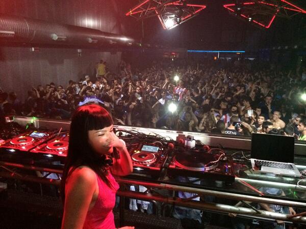 fatimahajji's tweet photo. Nos encanta @Fabrikdiscoteca y lo sabemos!!!  :-) <3 / We love Fabrik And we know it!!! :-) <3 http://t.co/vWw0FhYX0K