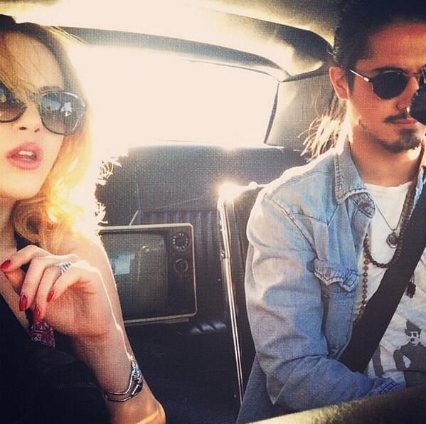 VictoriousIta's tweet photo. “@LizGilliesIt: Liz ha trascorso la giornata con Avan Jogia ( @ATJogia ) http://t.co/82SDu6hDOT” dedicata ai fan della coppia Beck e Jade ❤
