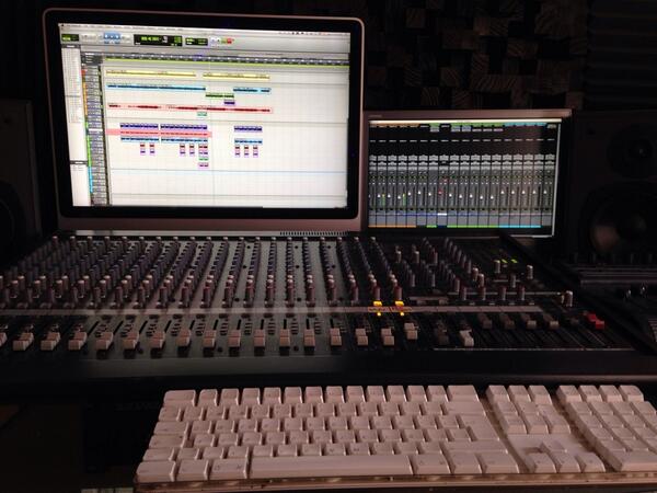 RedWallMX's tweet image. #Mixing a la banda ganadora del #FaceToFace