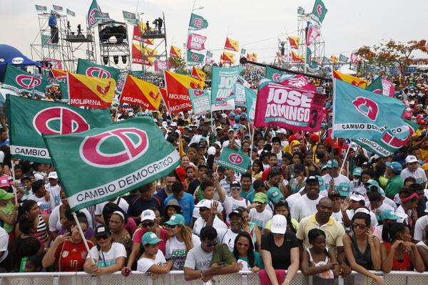 #GranCierreJDA Todo listo para el cierre de campaña de <a href="/JDAriasV/">José Domingo Arias</a> en la Cinta Costera. #Vota5