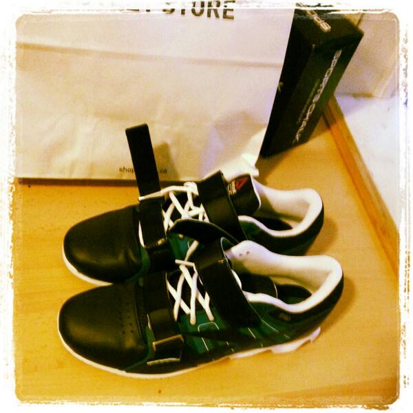 atan314's tweet photo. New Reebok lifters. Putting them to the test this week. http://t.co/9HyhmTvsVM
