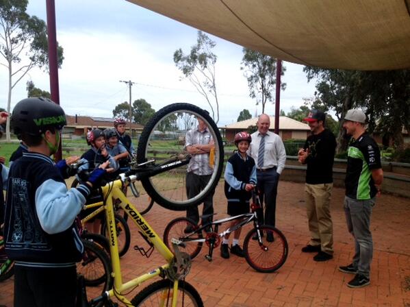 ausport's tweet photo. Olympian &amp; national champ @Madill17 visited Shepparton East primary helping #AASC kids get active! @BMXAustralia #BMX http://t.co/sDY5T6T10A